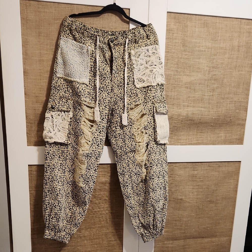 POL Leopard Print Patchwork Pants - Black and Cream